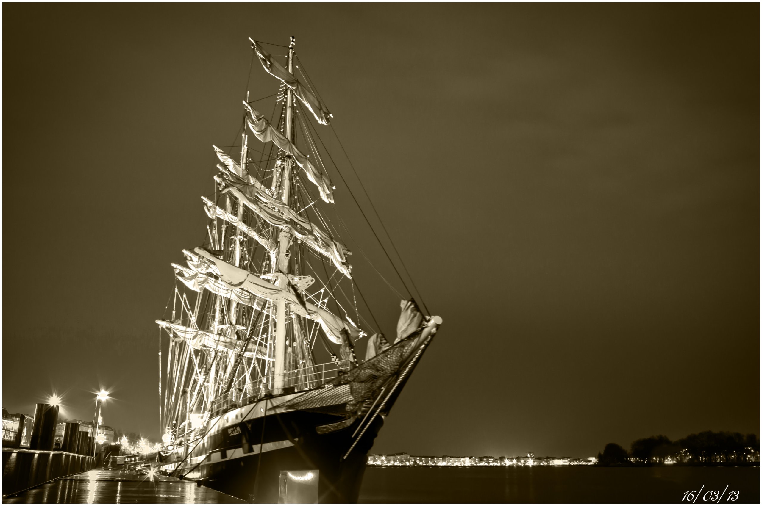 Fonds d'cran Bateaux Voiliers le belem 