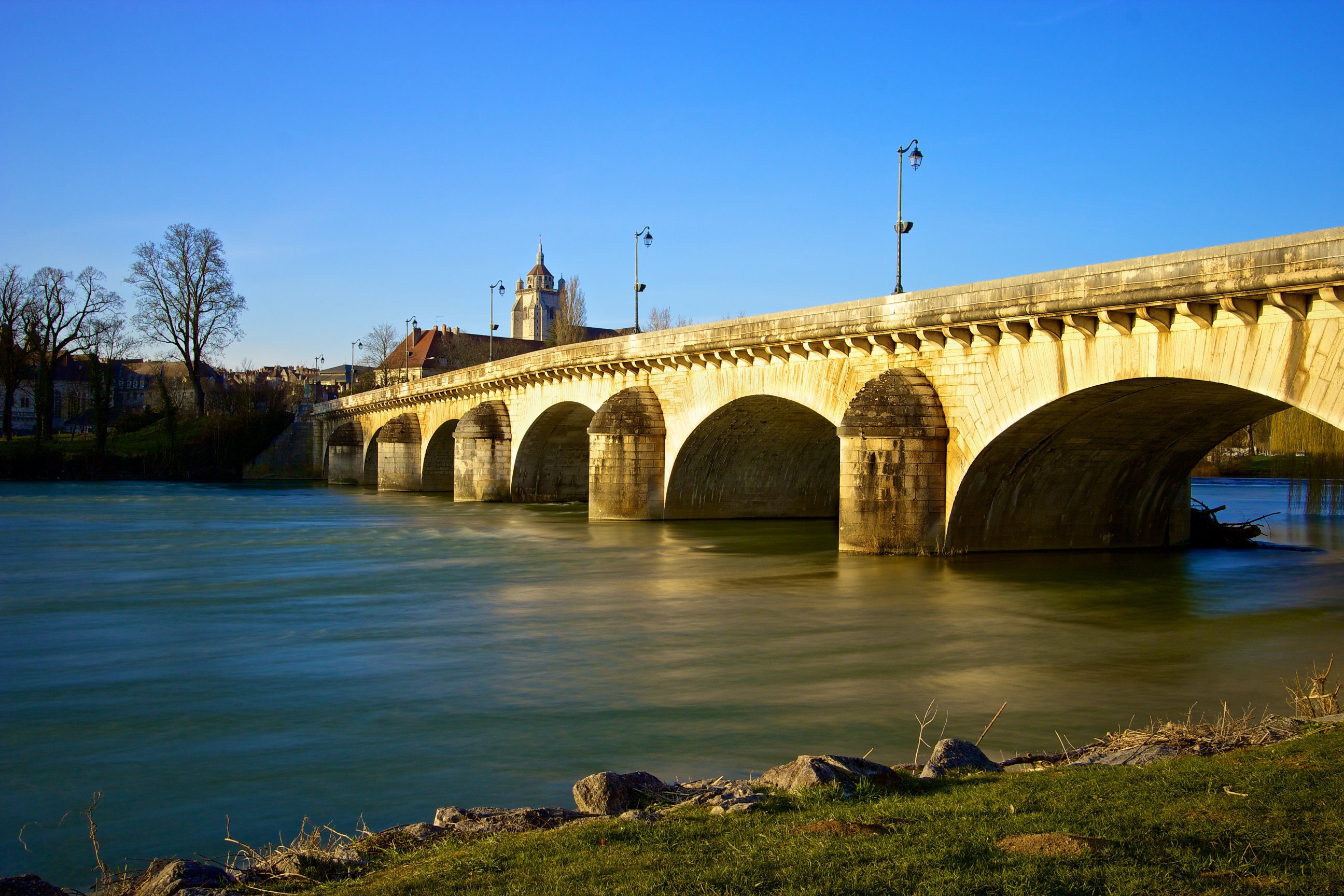 Fonds d'cran Voyages : Europe France > Franche Comt Dole 