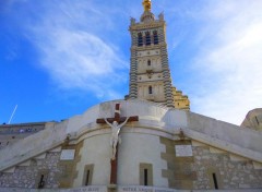  Voyages : Europe notre dame de la garde a Marseille