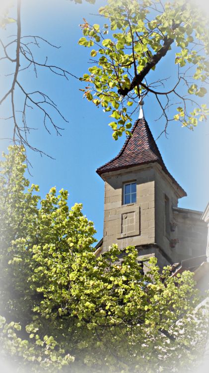 Fonds d'cran Constructions et architecture Chteaux - Palais Saint Antoine l'Abbaye 