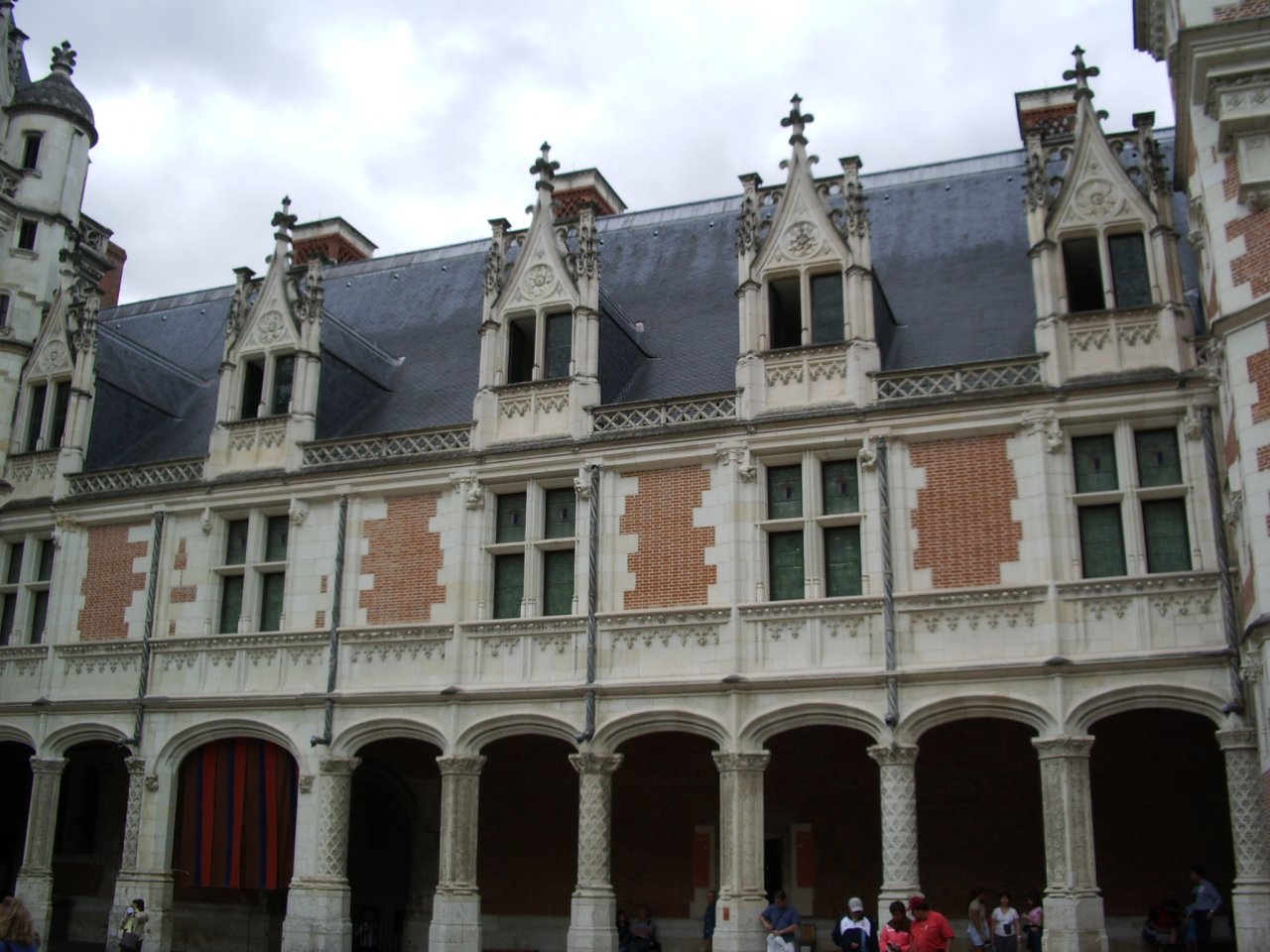 Fonds d'cran Constructions et architecture Chteaux - Palais Blois