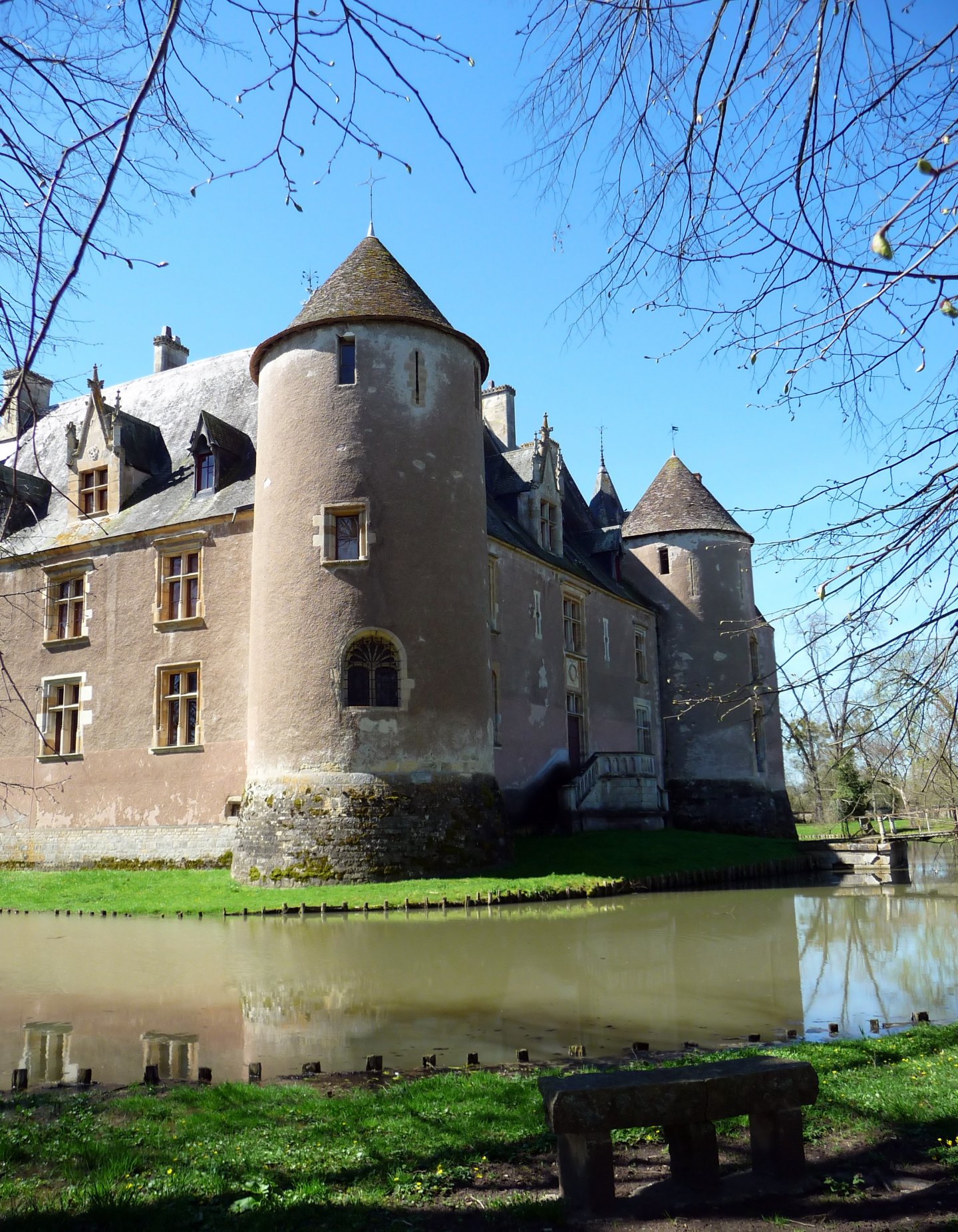 Fonds d'cran Constructions et architecture Chteaux - Palais Chteau Ainay Le Vieil 