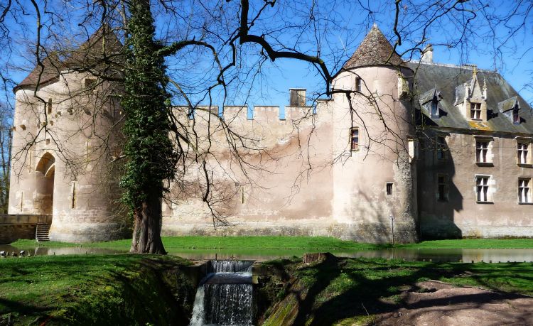 Fonds d'cran Constructions et architecture Chteaux - Palais Chteau Ainay Le Vieil 