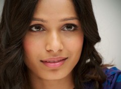  Clbrits Femme Freida Pinto