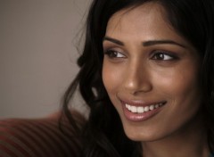  Clbrits Femme Freida Pinto