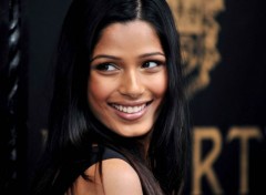  Clbrits Femme Freida Pinto