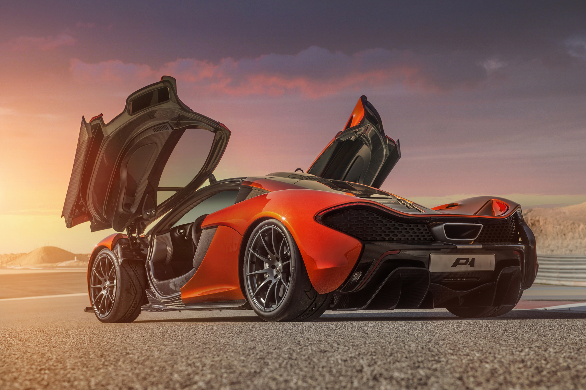 Fonds d'cran Voitures McLaren Mac laren P1