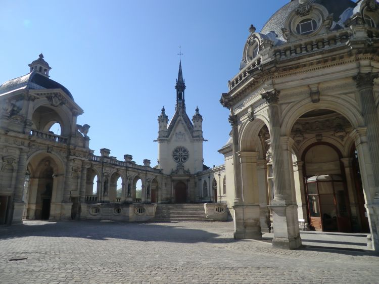 Fonds d'cran Constructions et architecture Chteaux - Palais Les Jardins et le parc du Chteau de Chantilly