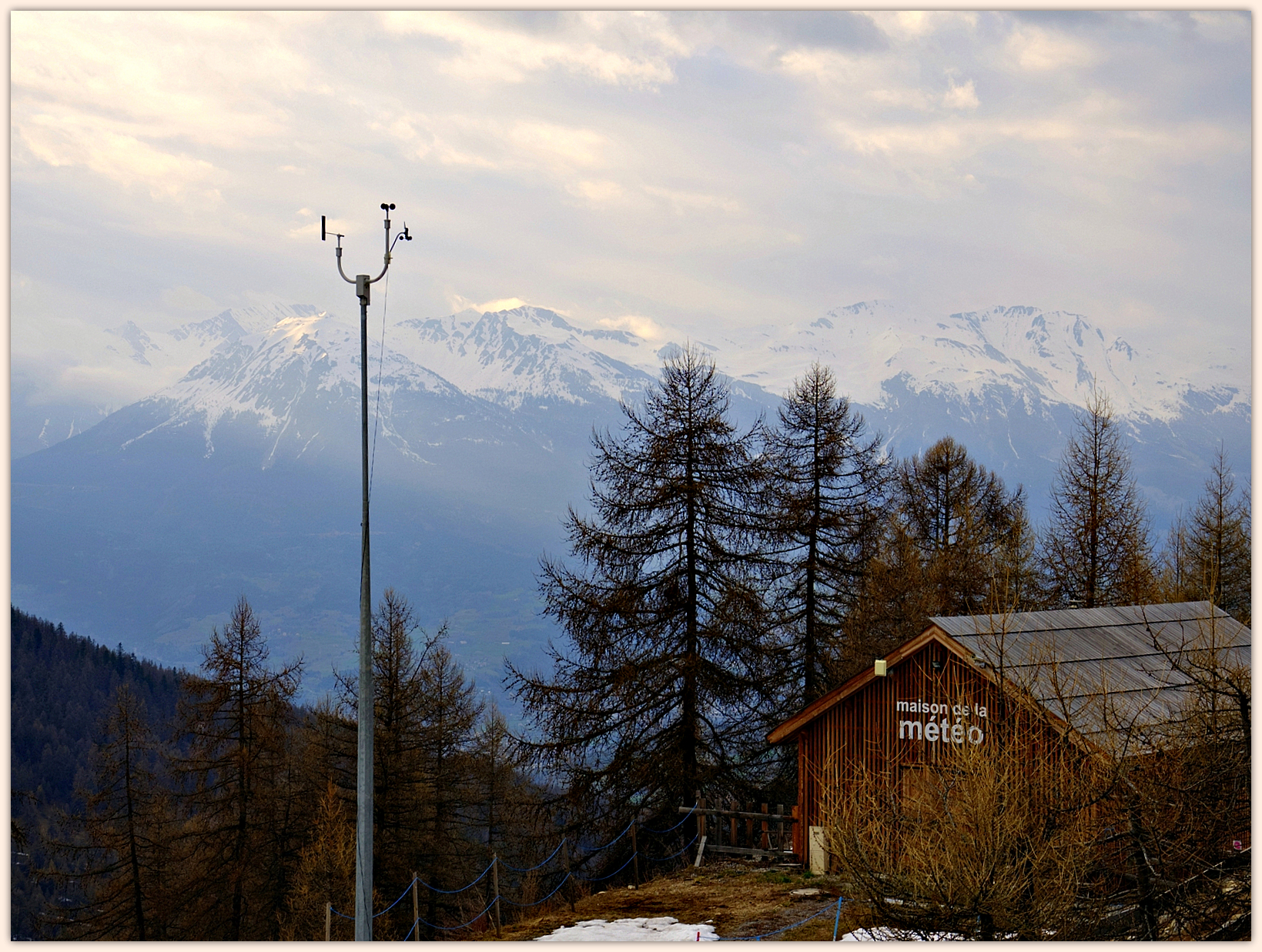 Fonds d'cran Nature Montagnes La maison où on fait le temps....