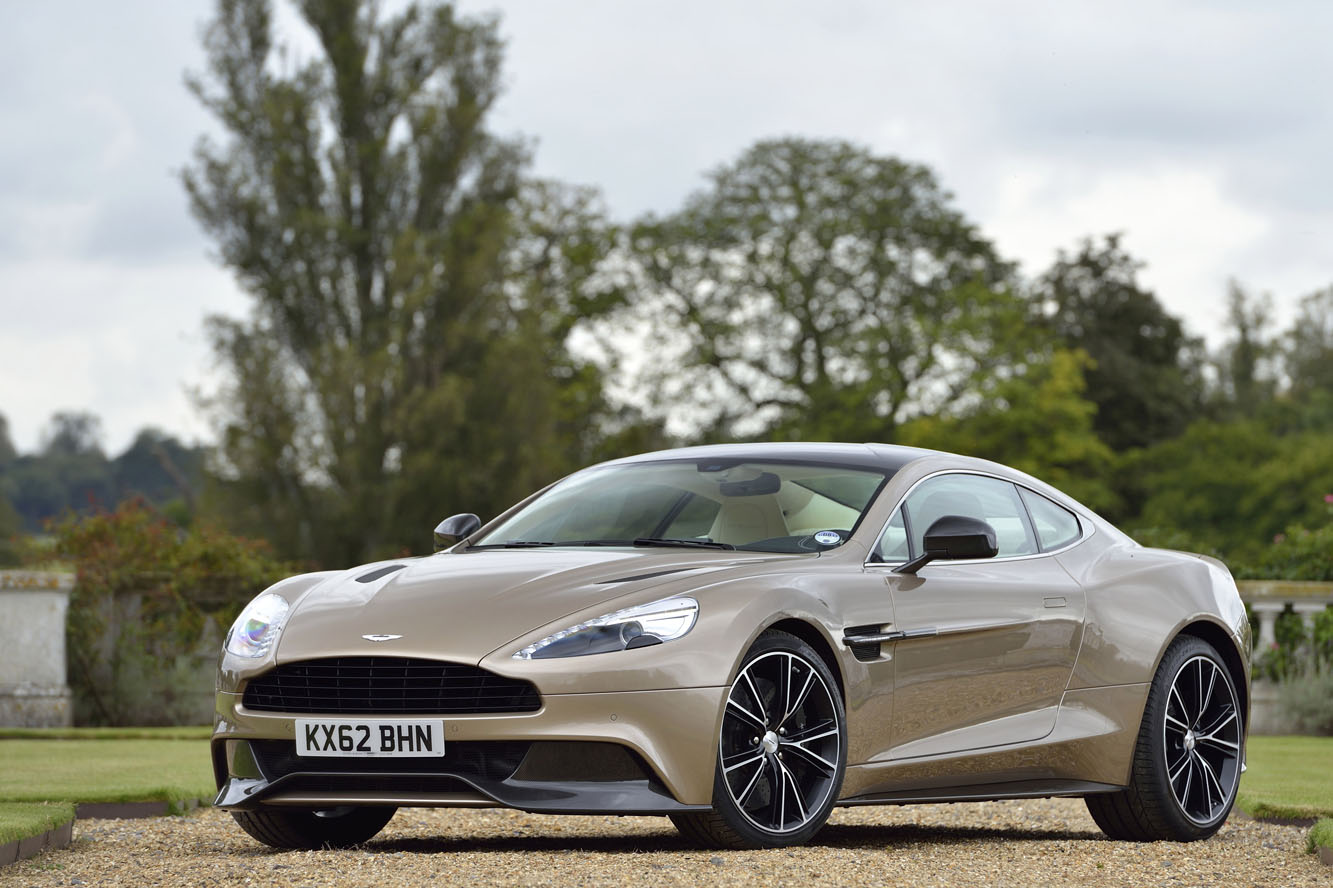 Fonds d'cran Voitures Aston Martin Aston Martin Vanquish 2013