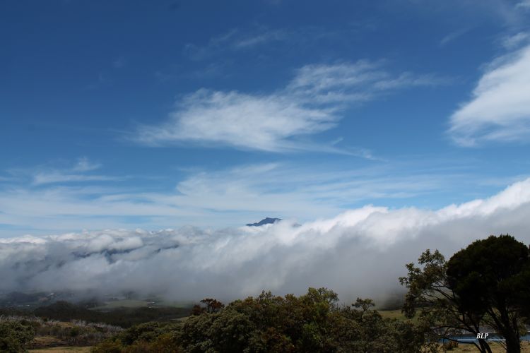 Fonds d'cran Nature Paysages Nuages sur la plaine