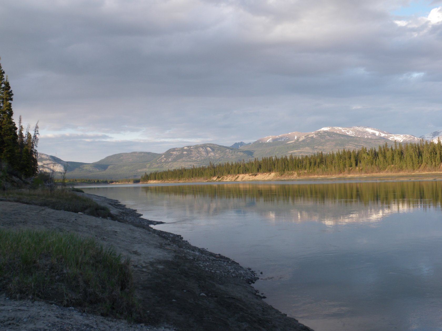 Fonds d'cran Voyages : Amrique du nord Canada Yukon River - Whitehorse