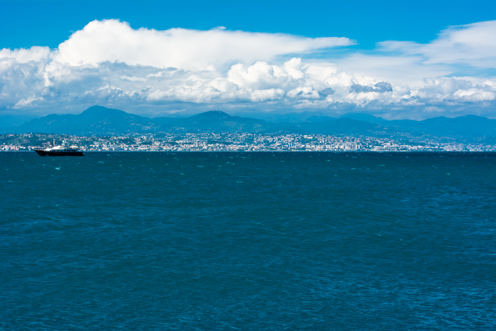 Fonds d'cran Nature Mers - Ocans - Plages Méditerranée d'Antibes à Villeneuve-Loubet