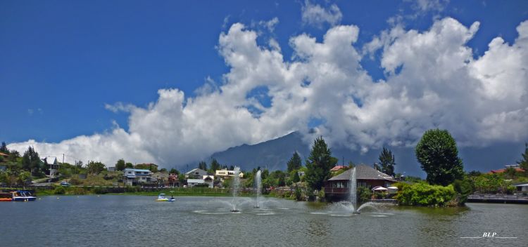 Fonds d'cran Nature Lacs - Etangs Mare à Joncs  -  Cilaos