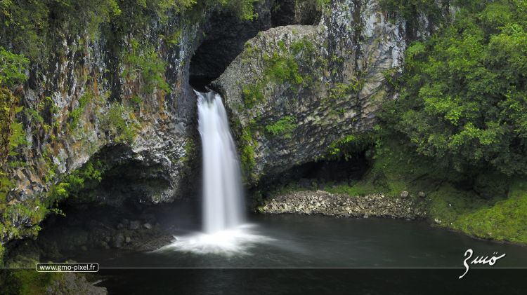 Fonds d'cran Nature Cascades - Chutes l'le de la Runion