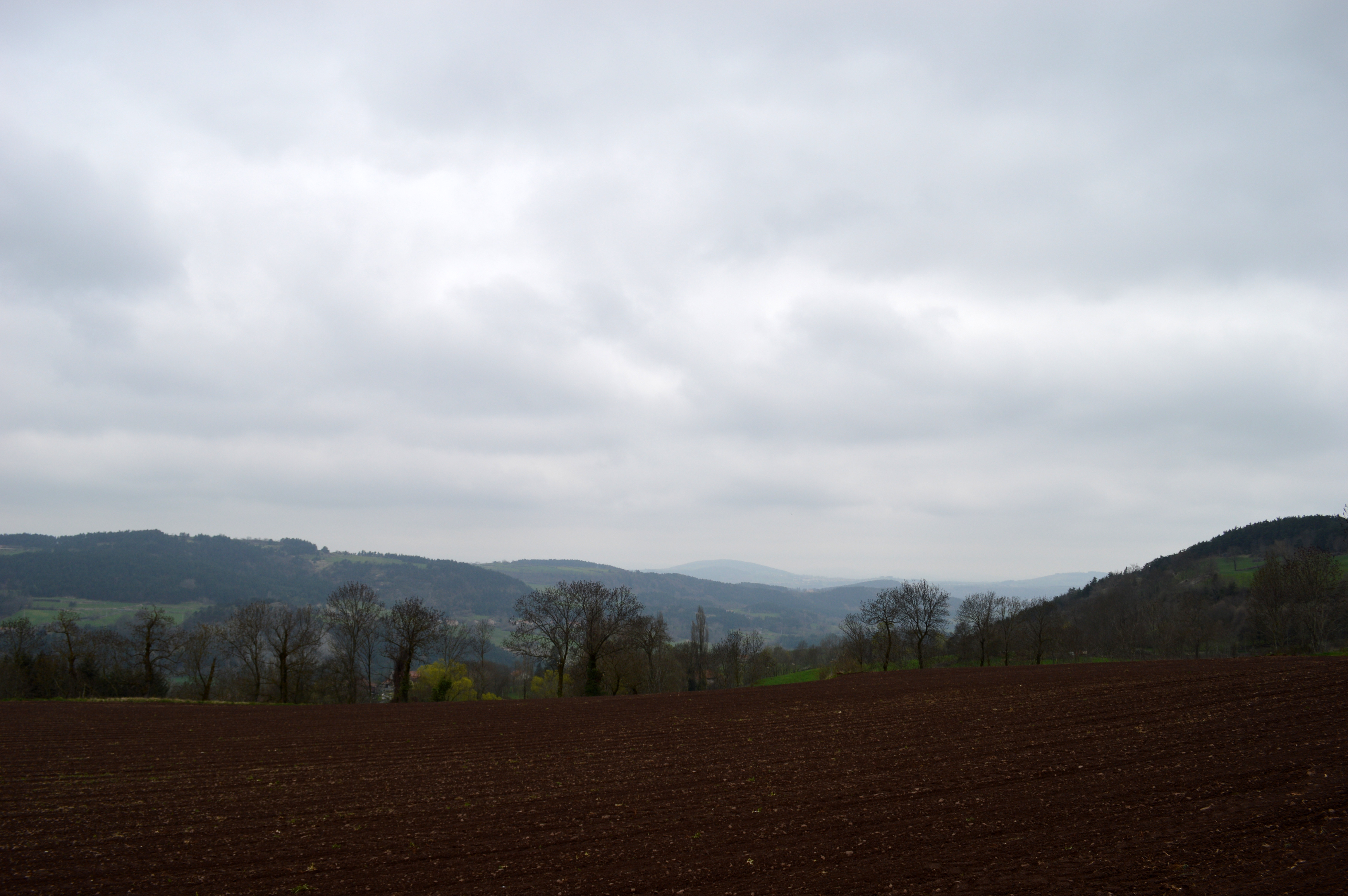 Wallpapers Nature Landscapes UN TOUR AU PUY EN VELAY, AUVERGNE