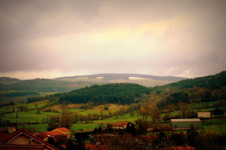 Wallpapers Nature Landscapes UN TOUR AU PUY EN VELAY, AUVERGNE