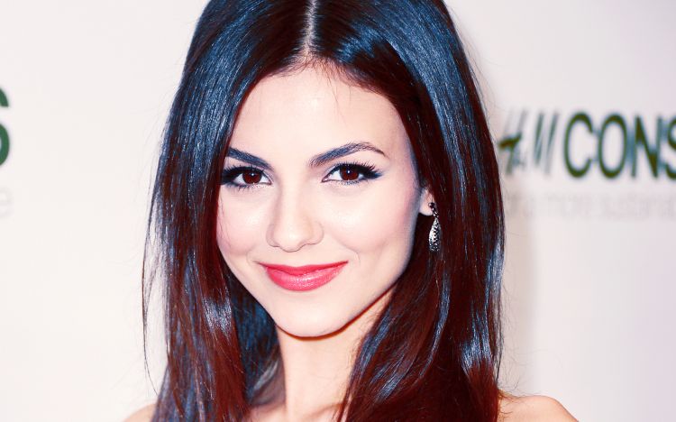 Fonds d'cran Clbrits Femme Victoria Justice  Wallpaper N345048