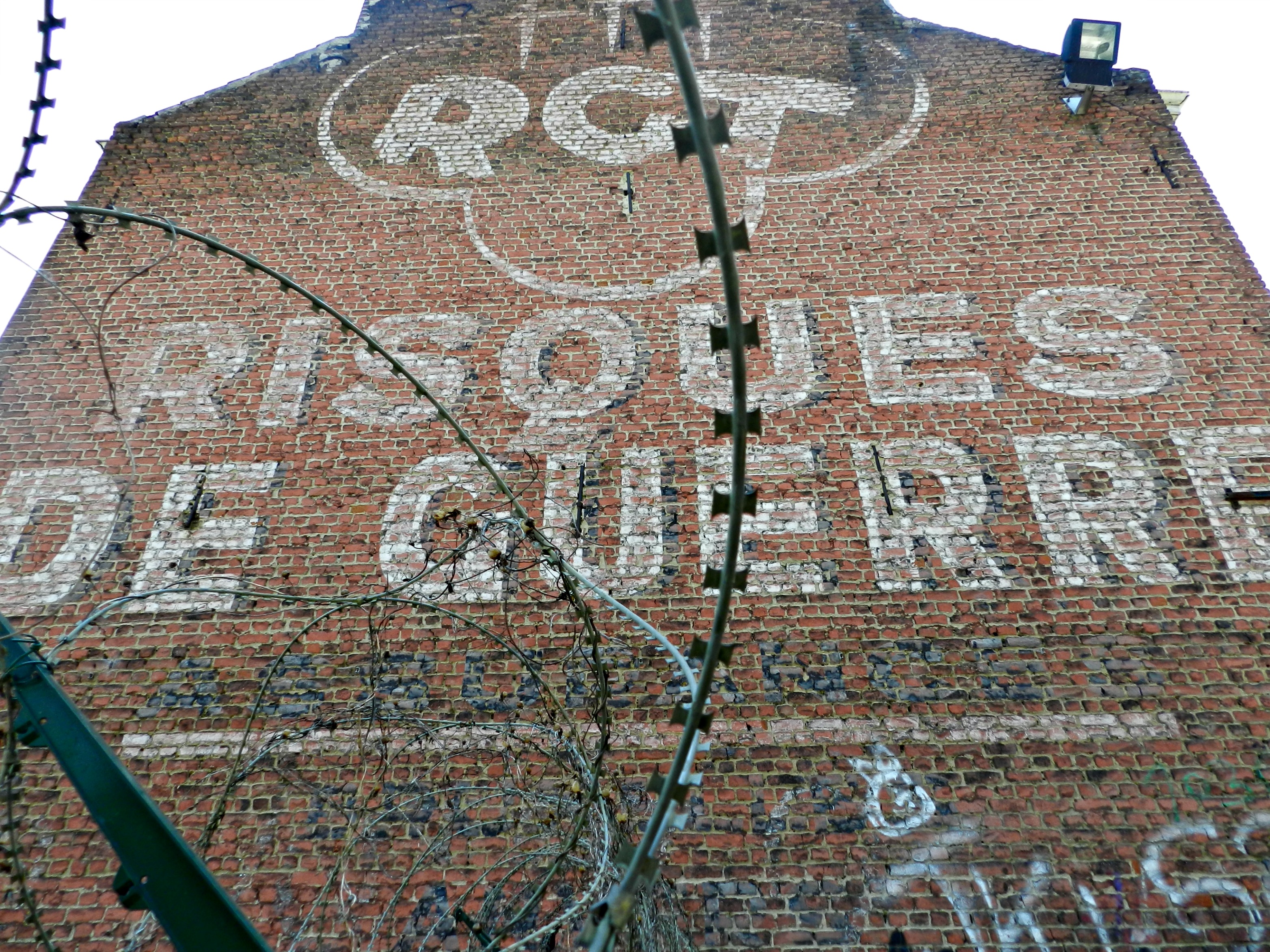 Fonds d'cran Constructions et architecture Divers risques de guerre