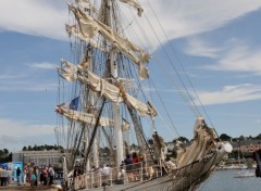  Bateaux Belem sur le port de Concarneau