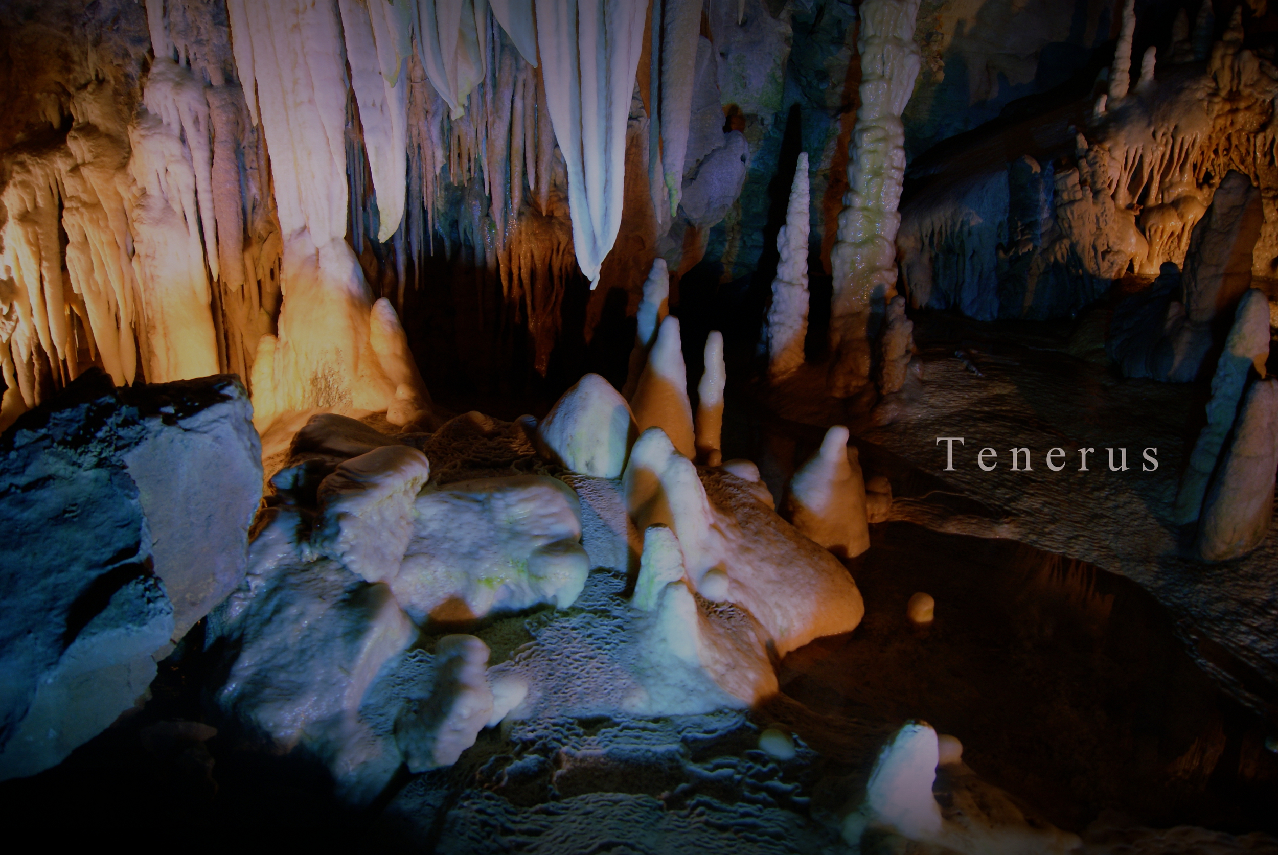 Fonds d'cran Nature Cavernes - Grottes grotte