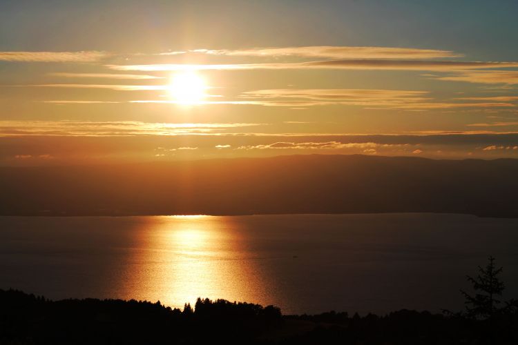 Fonds d'cran Nature Couchers et levers de Soleil Lac leman