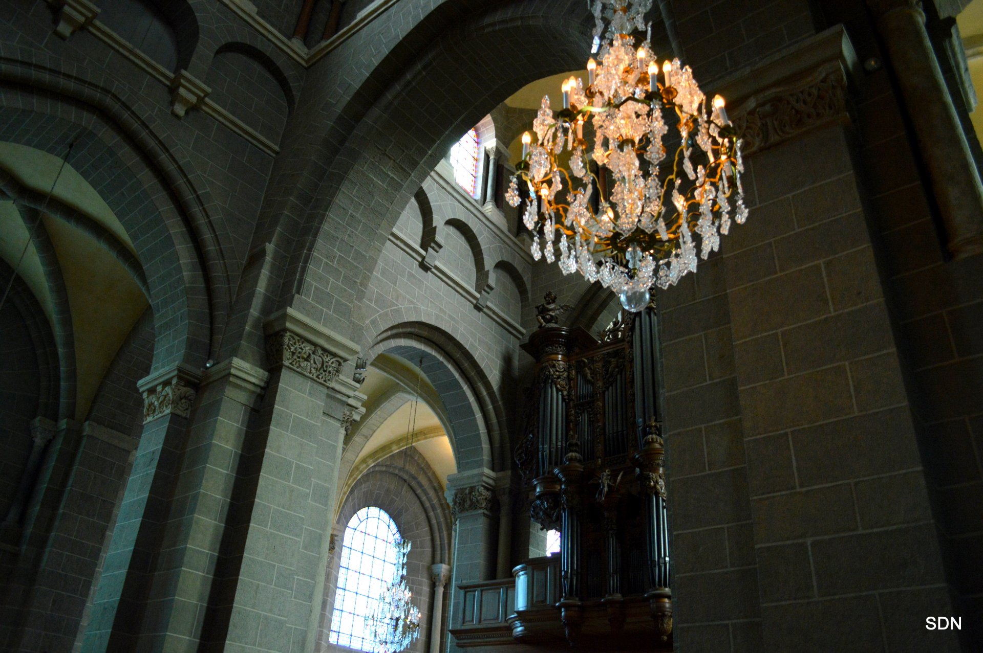 Wallpapers Constructions and architecture Religious Buildings LE PUY- CATHEDRALE