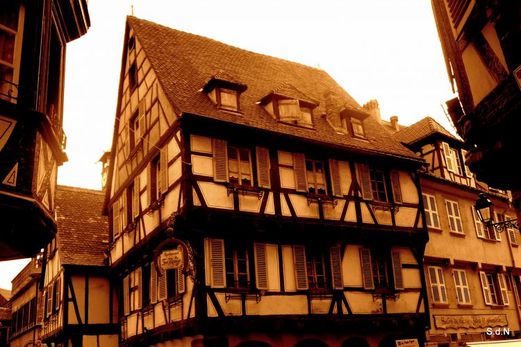 Wallpapers Constructions and architecture Houses COLMAR 2009