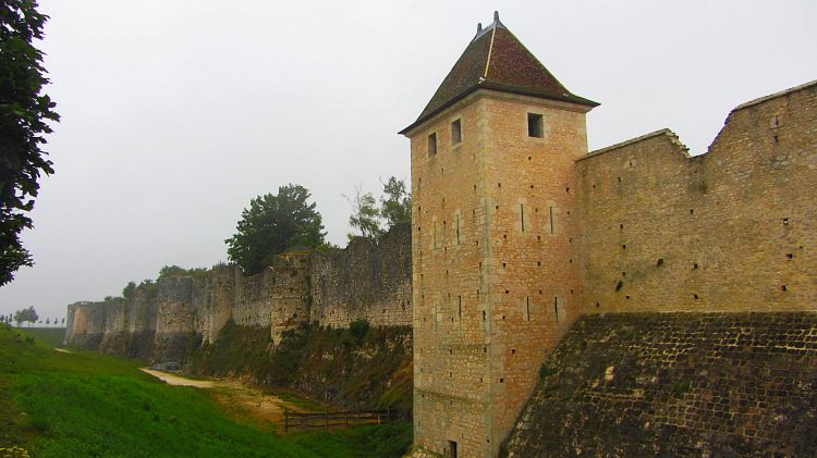 Fonds d'cran Voyages : Europe France > Ile-de-France Provins