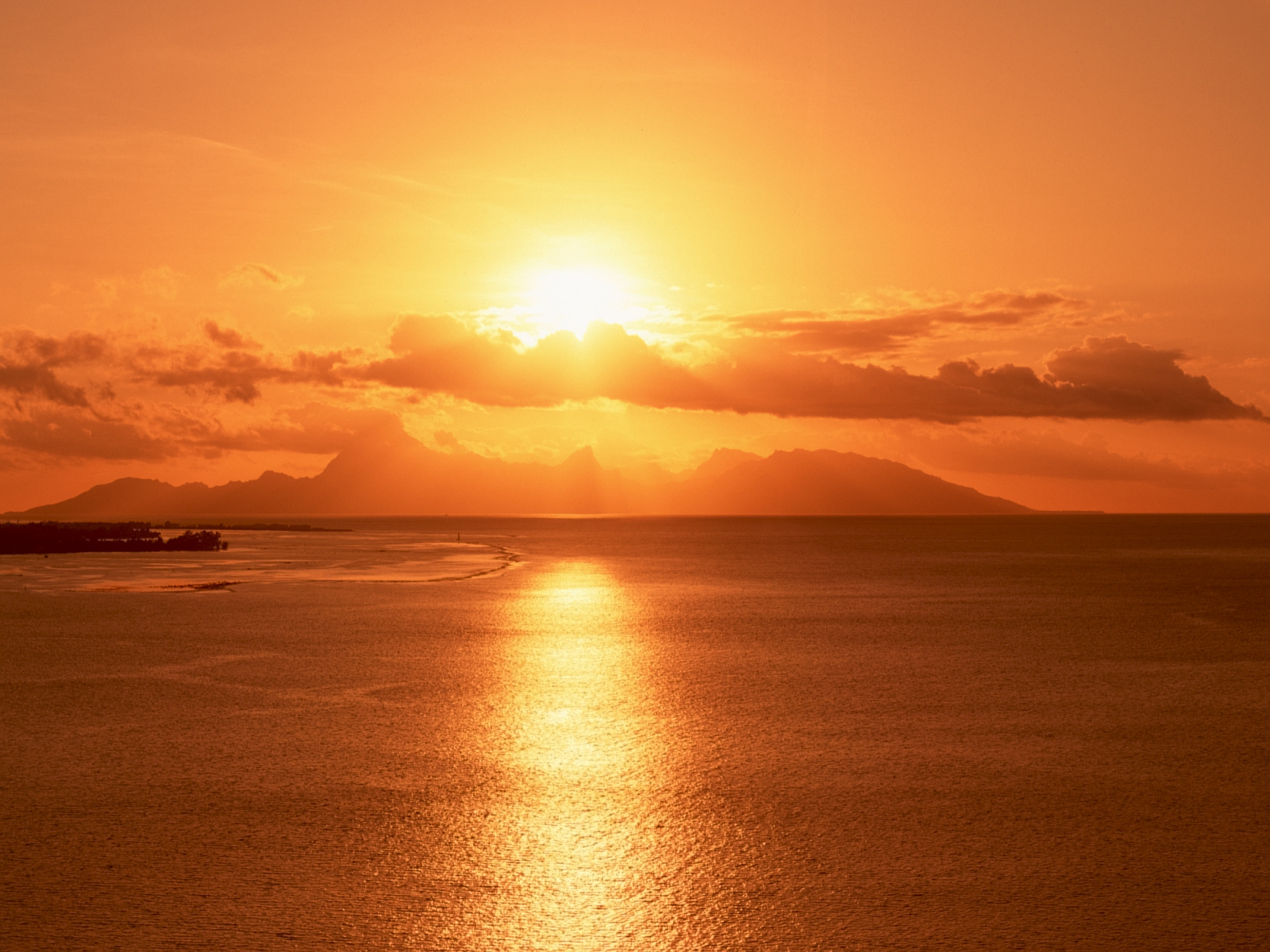 Fonds d'cran Nature Couchers et levers de Soleil 