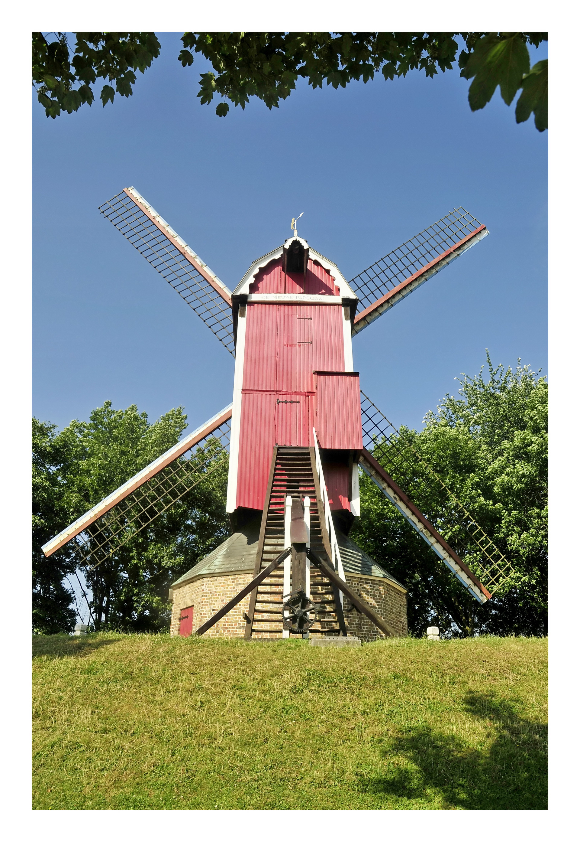 Fonds d'cran Voyages : Europe Belgique Moulin "de nieuwe papegaai" ('le nouveau perroquet)- Bruges