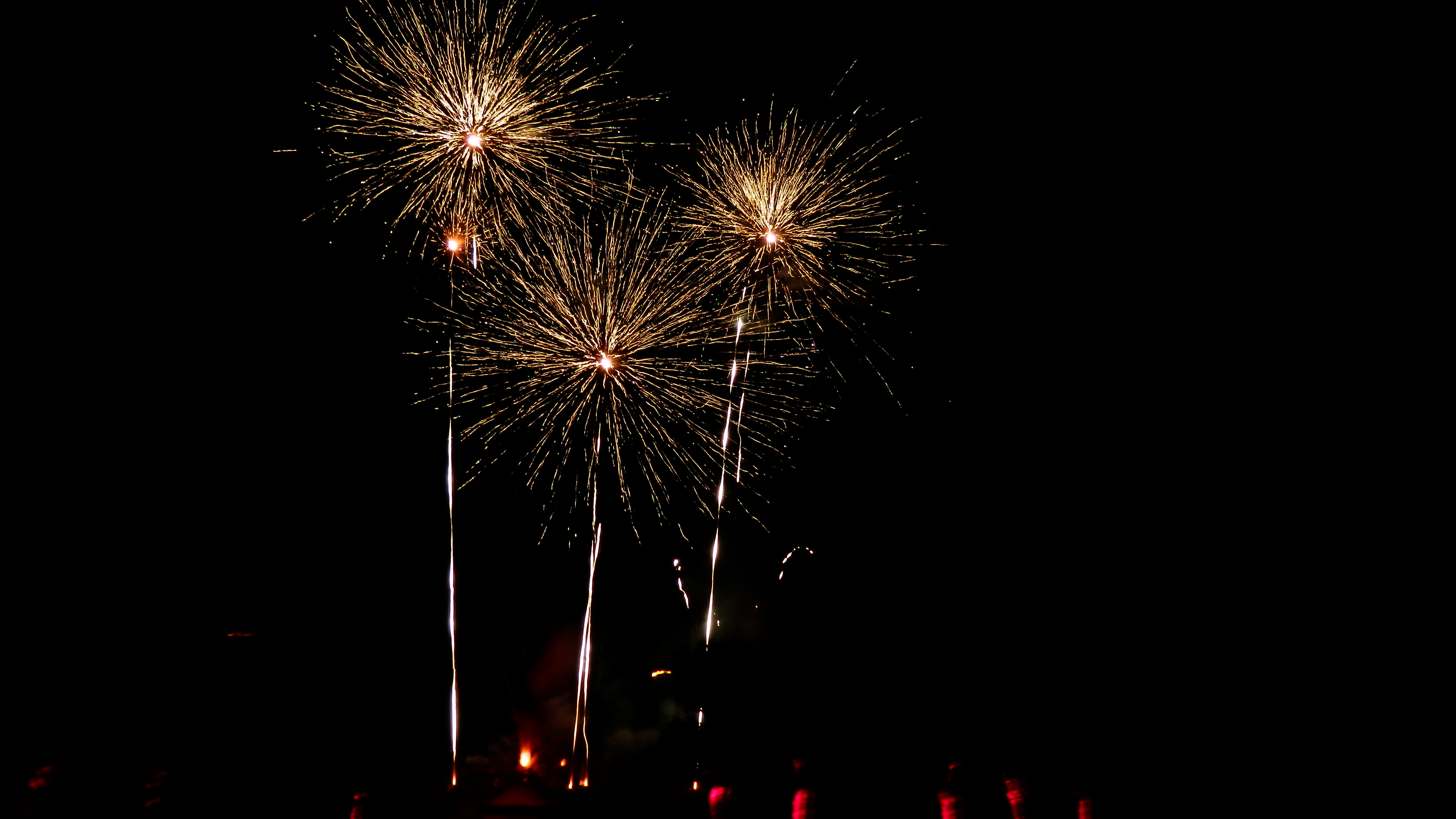 Fonds d'cran Hommes - Evnements Feux d'Artifice feux d'artifices 