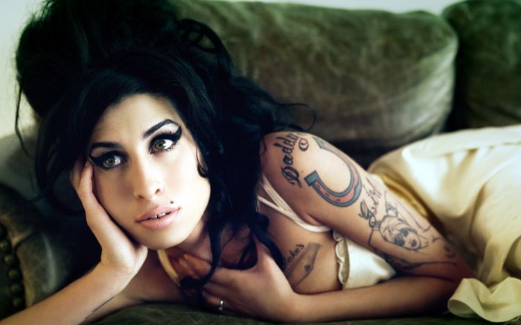 Fonds d'cran Musique Amy Winehouse Wallpaper N351242