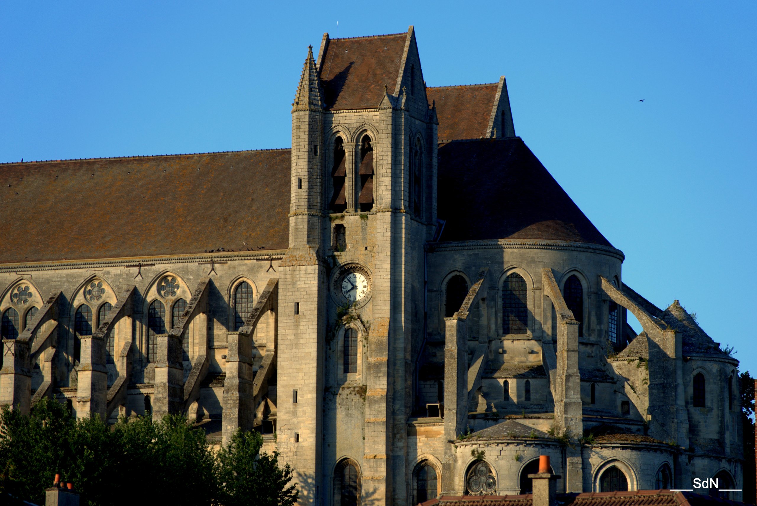 Fonds d'cran Constructions et architecture Edifices Religieux SAINT LEU EN ESSERANT