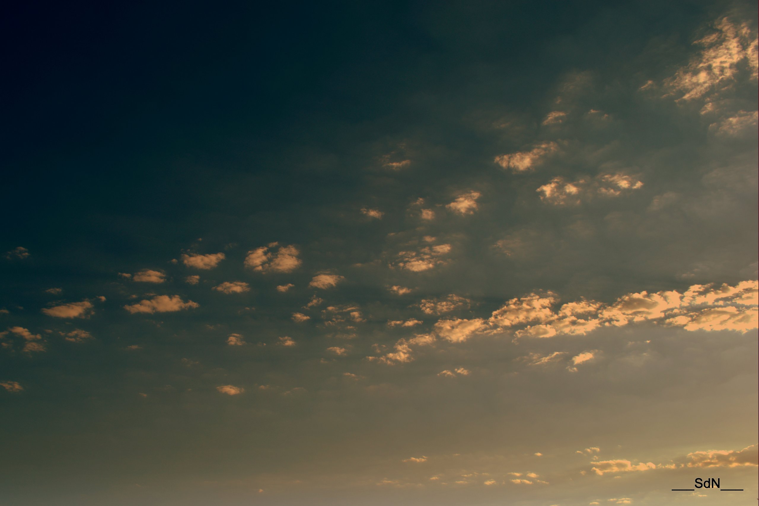 Fonds d'cran Nature Ciel - Nuages SAINT LEU EN ESSERANT