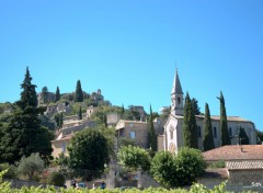  Constructions and architecture LA ROQUE-SUR-CEZE