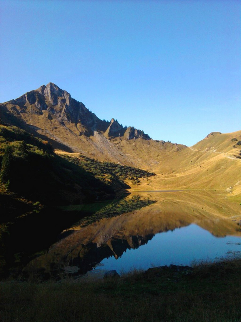 Fonds d'cran Nature Montagnes Lac du Lessy - Petit Bornan les Glières (74)