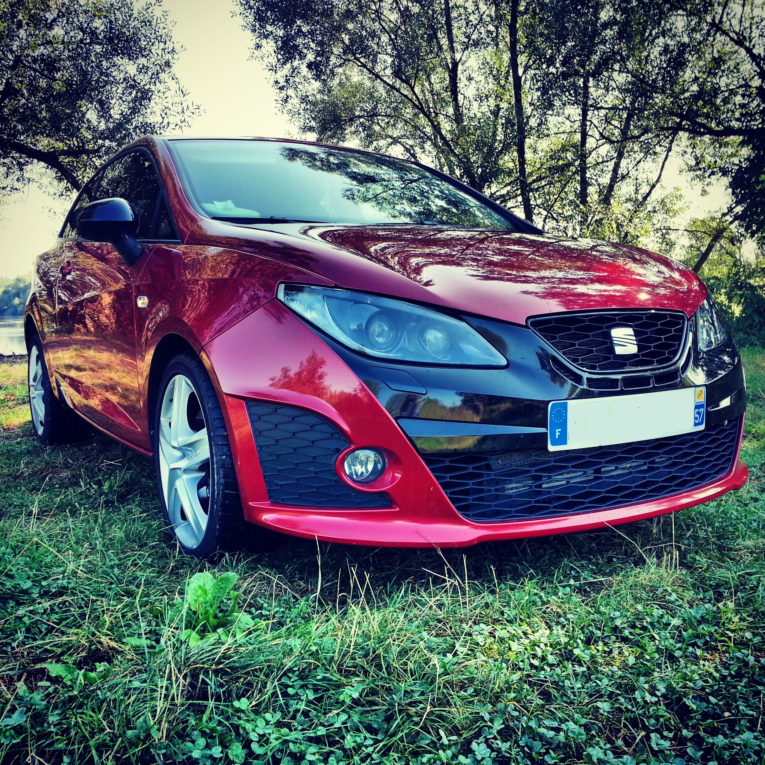 Fonds d'cran Voitures Seat seat ibiza bocanegra