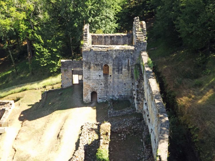 Fonds d'cran Constructions et architecture Chteaux - Palais château de commarque (24)