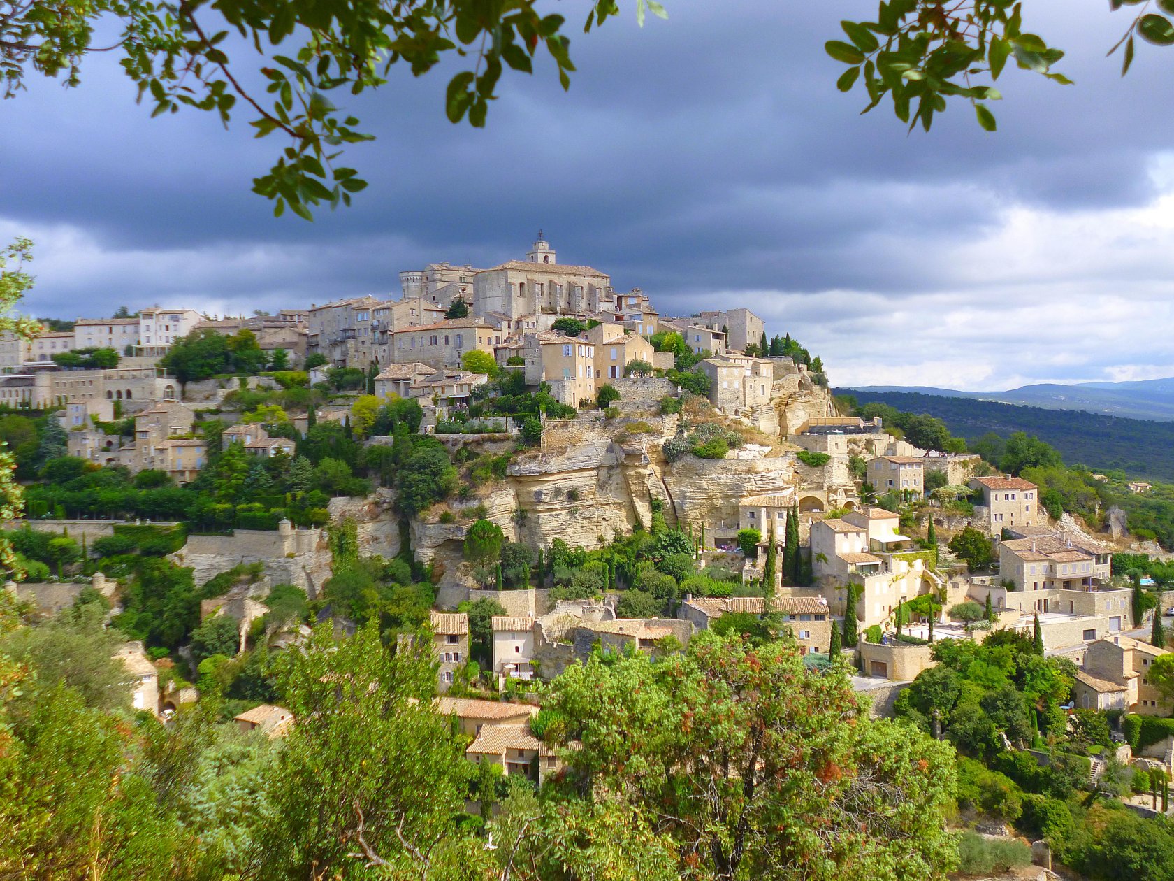 Wallpapers Trips : Europ France > Provence-Alpes-Cte d'Azur le village de Gordes en provence