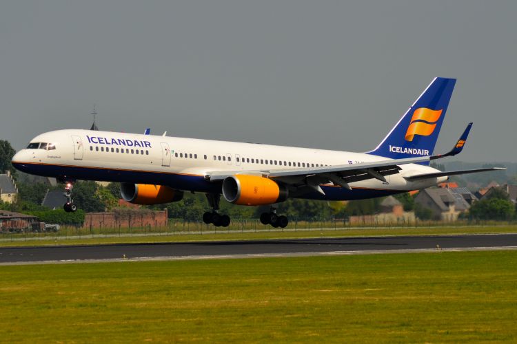 Wallpapers Planes Airliners B757 Icelandair