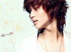  Music SHINee - TaeMin