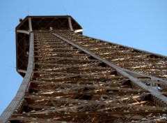  Constructions et architecture LA TOUR EIFFEL