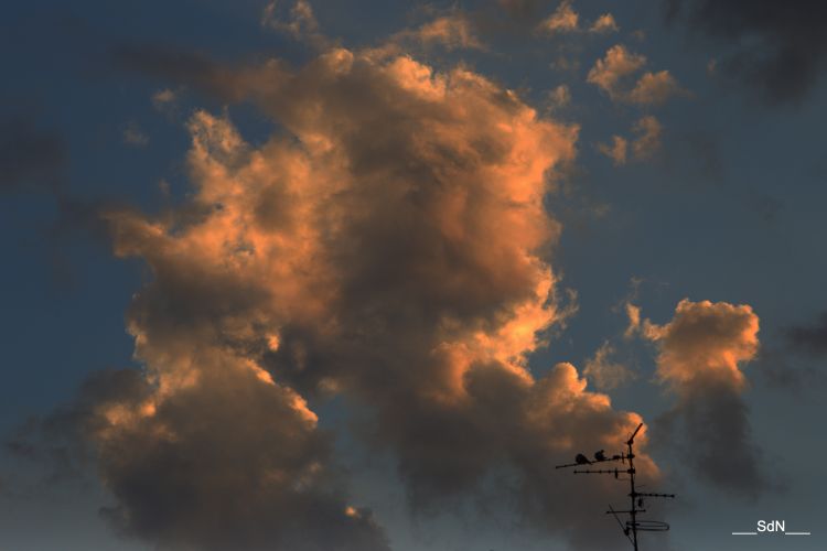 Fonds d'cran Nature Ciel - Nuages "LES CIELS" CROIX