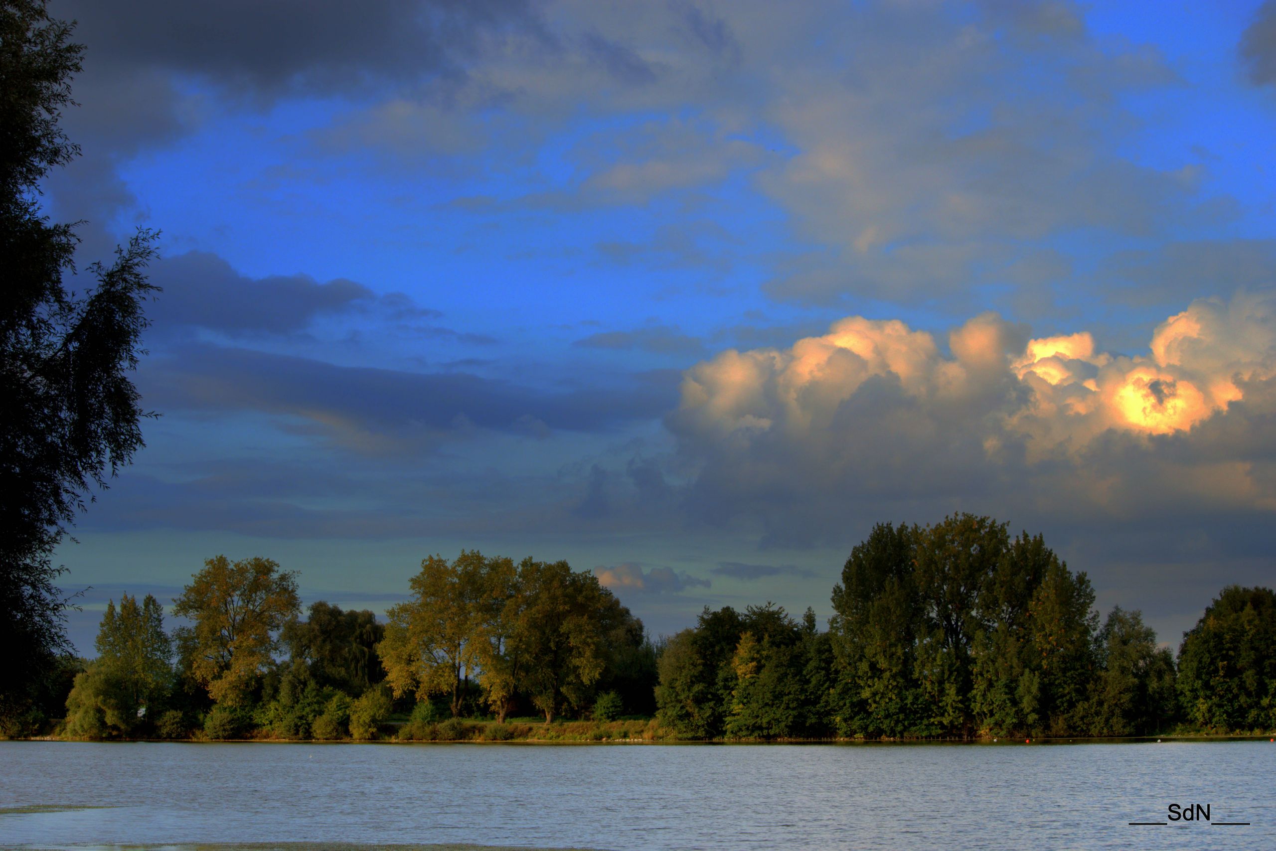 Fonds d'cran Nature Lacs - Etangs LES BORDS DU LAC