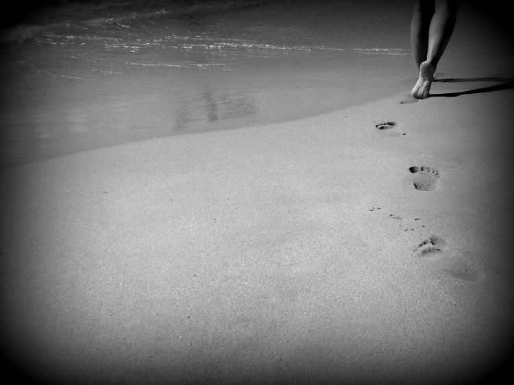 Fonds d'cran Hommes - Evnements Scnes de vie Au bord de la mer, le long de la plage