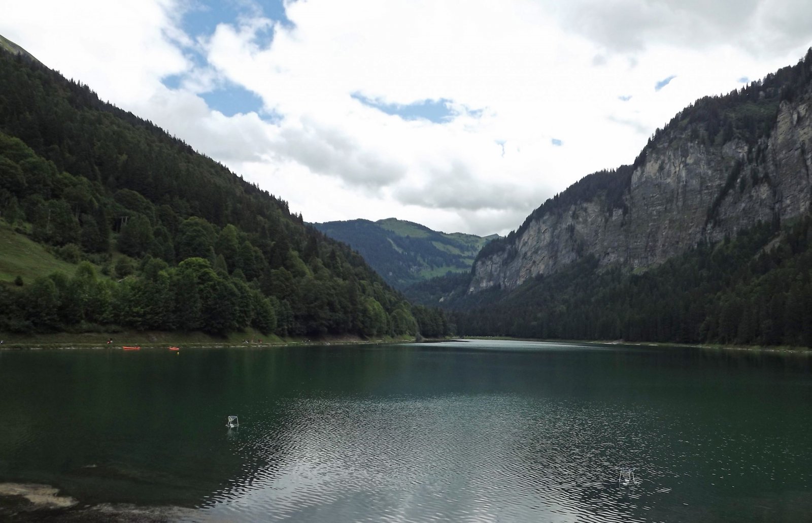 Fonds d'cran Nature Lacs - Etangs lac de montriond 