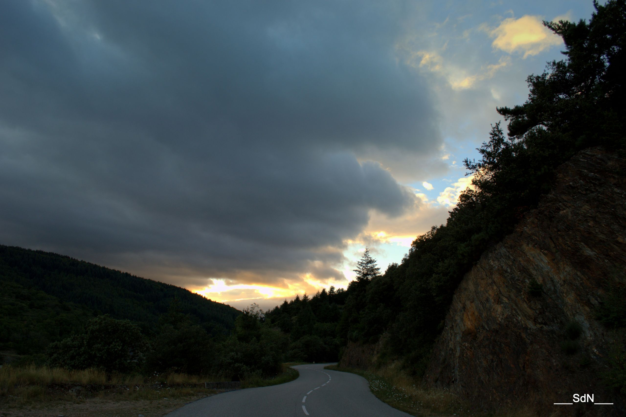 Fonds d'cran Constructions et architecture Routes - Autoroutes CEVENNES