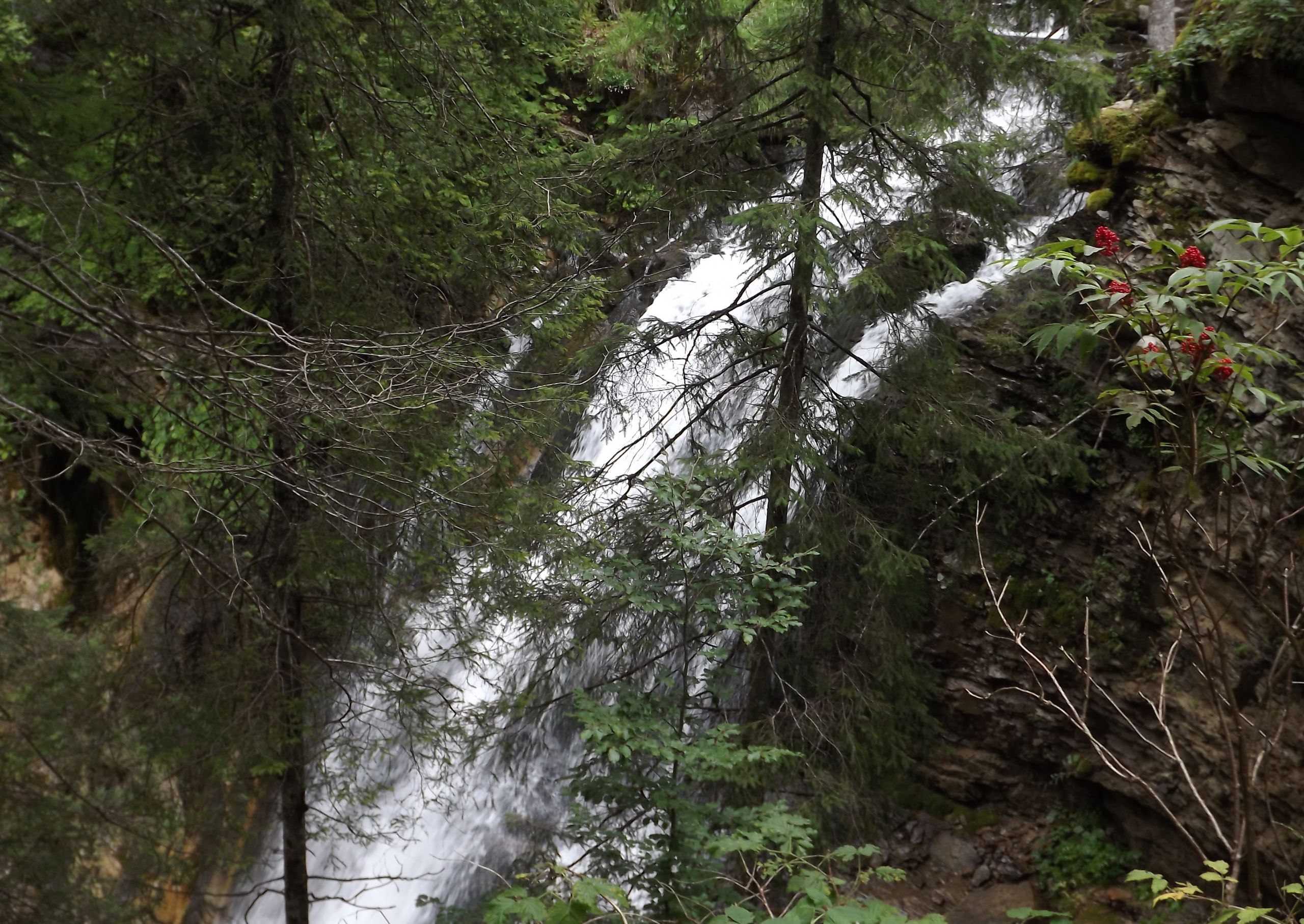 Wallpapers Nature Waterfalls cascade d'ardent 