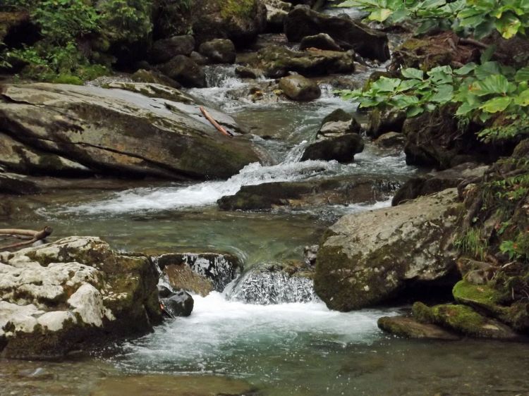 Fonds d'cran Nature Fleuves - Rivires - Torrents cascade d'ardent 